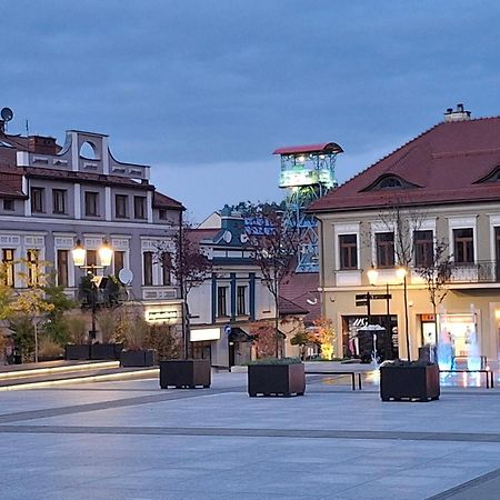 Klimatyczny Apartament Przy Bochenskim Rynku. บอชเนีย ภายนอก รูปภาพ